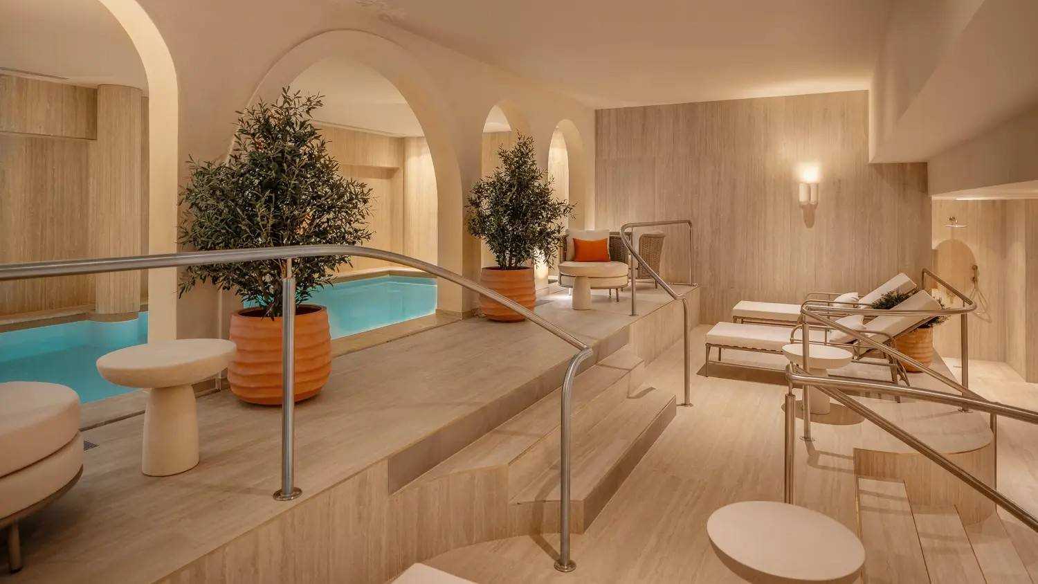 Spa, Piscine & Déjeuner chez Frivole
