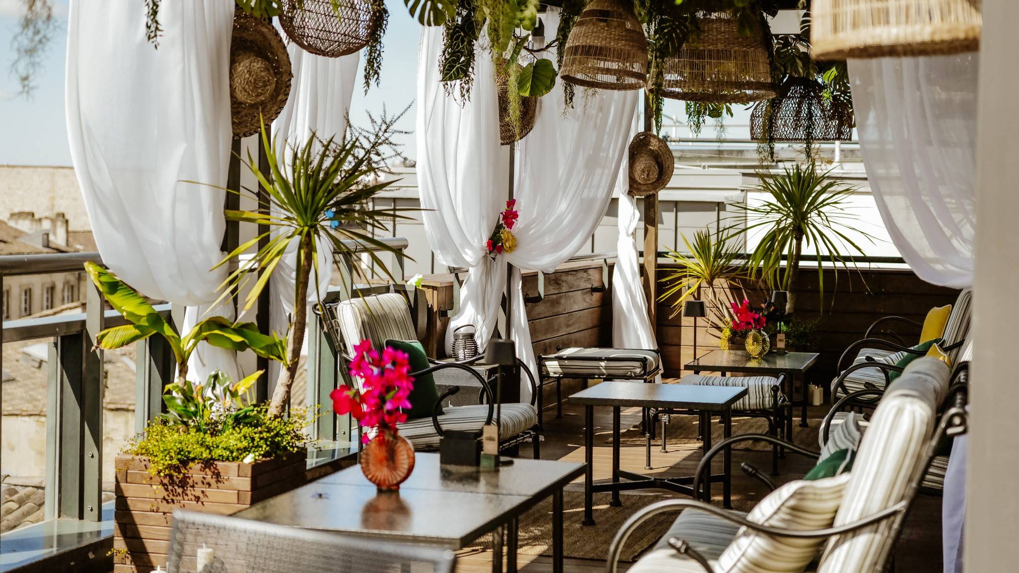 Rooftop Pura Vida & Spa