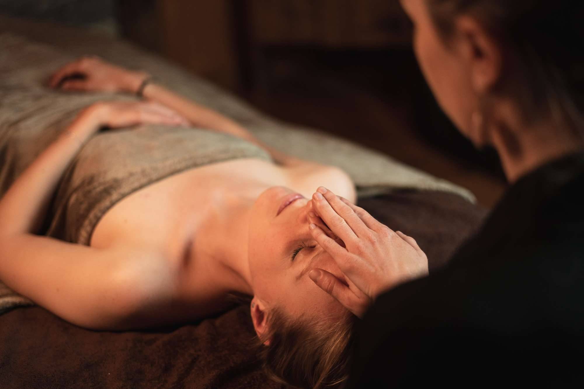 Escapade Alpine : Massage et repas au Chalet