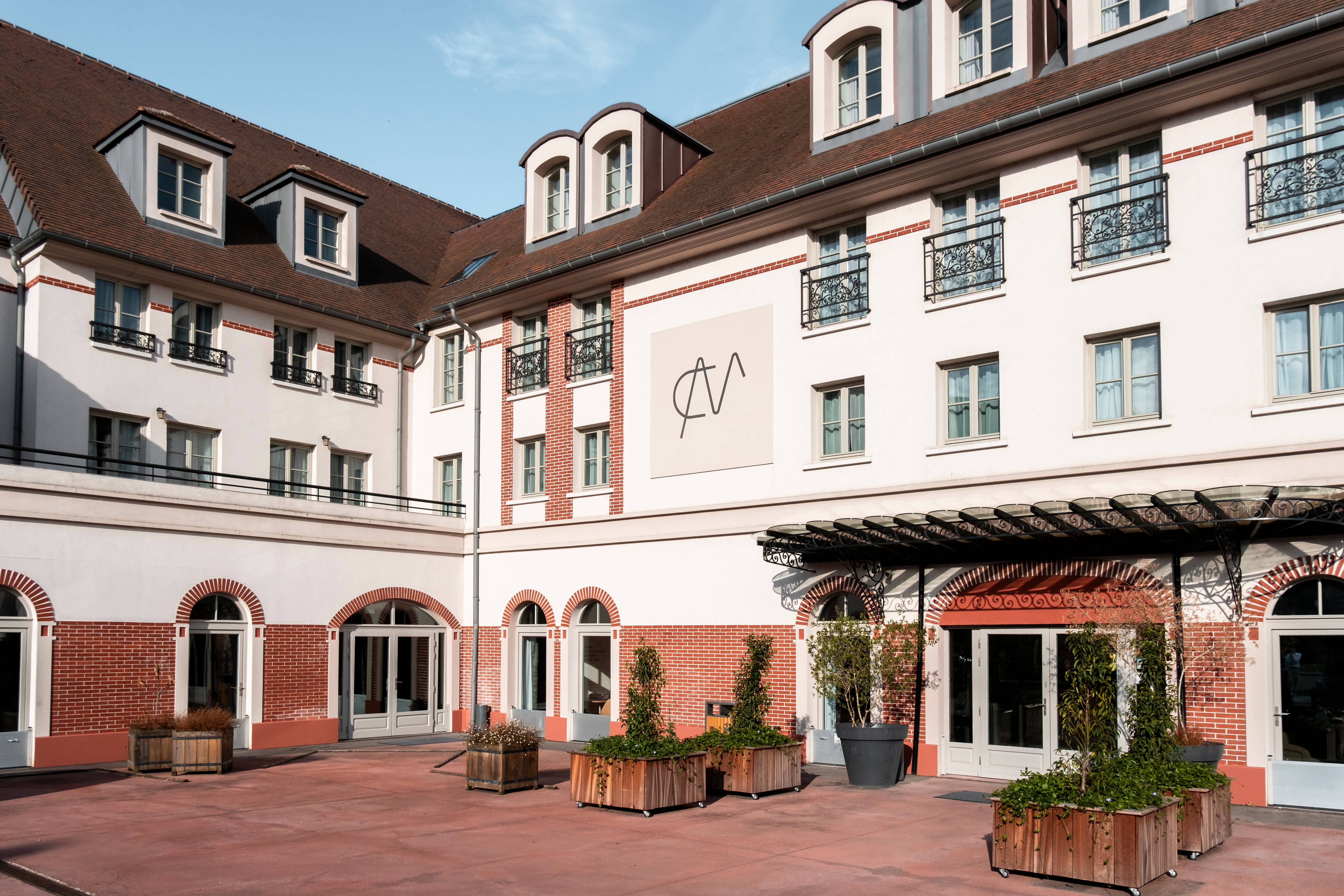 Mercure Maintenon ****