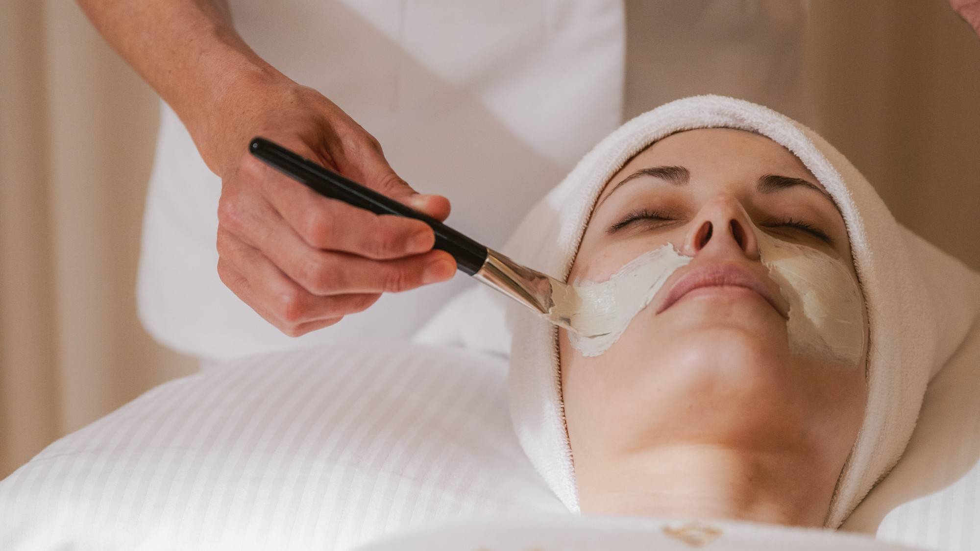La Canopée Facial Treatment