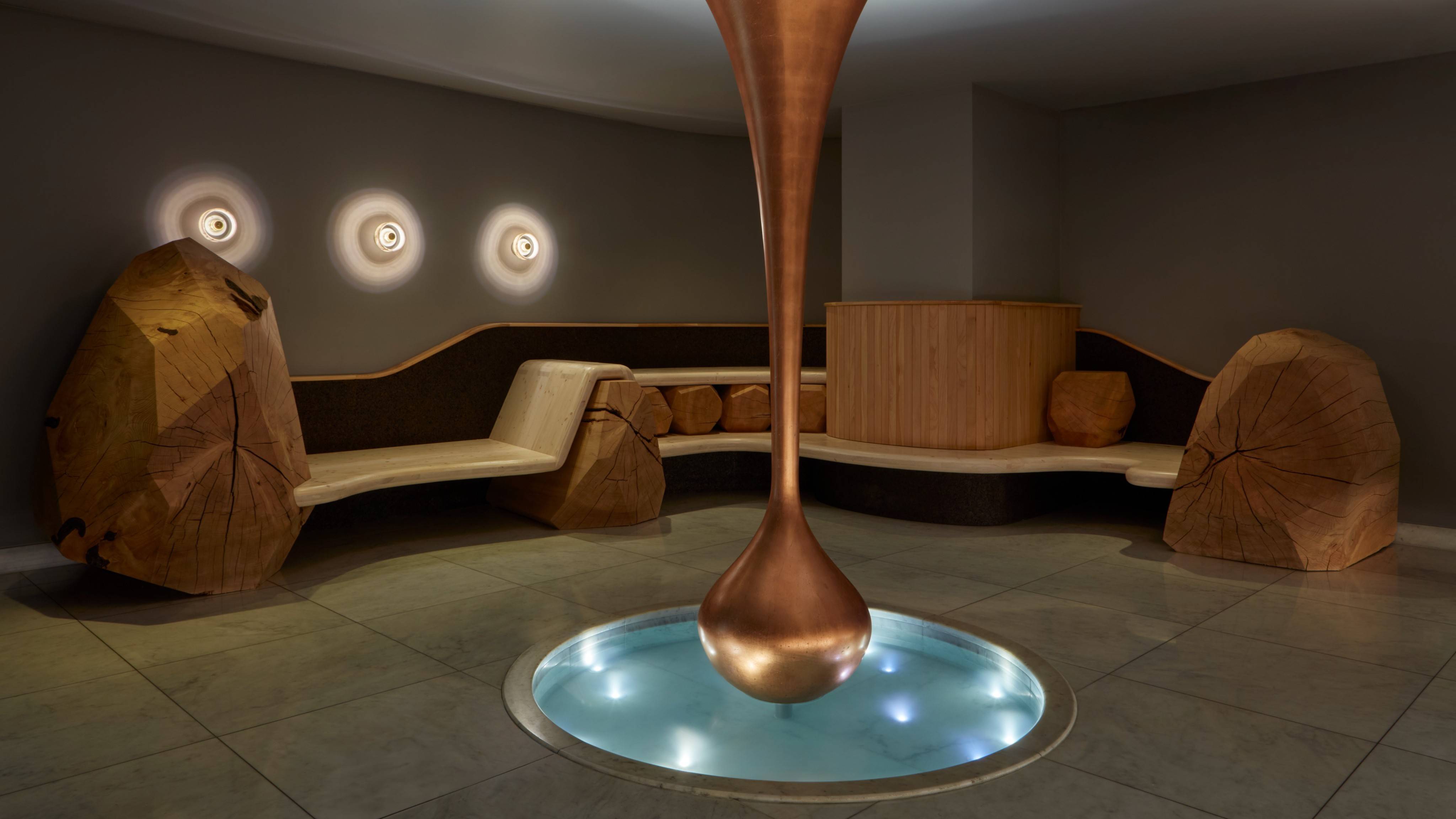 Agua Signature Ritual & Champagne