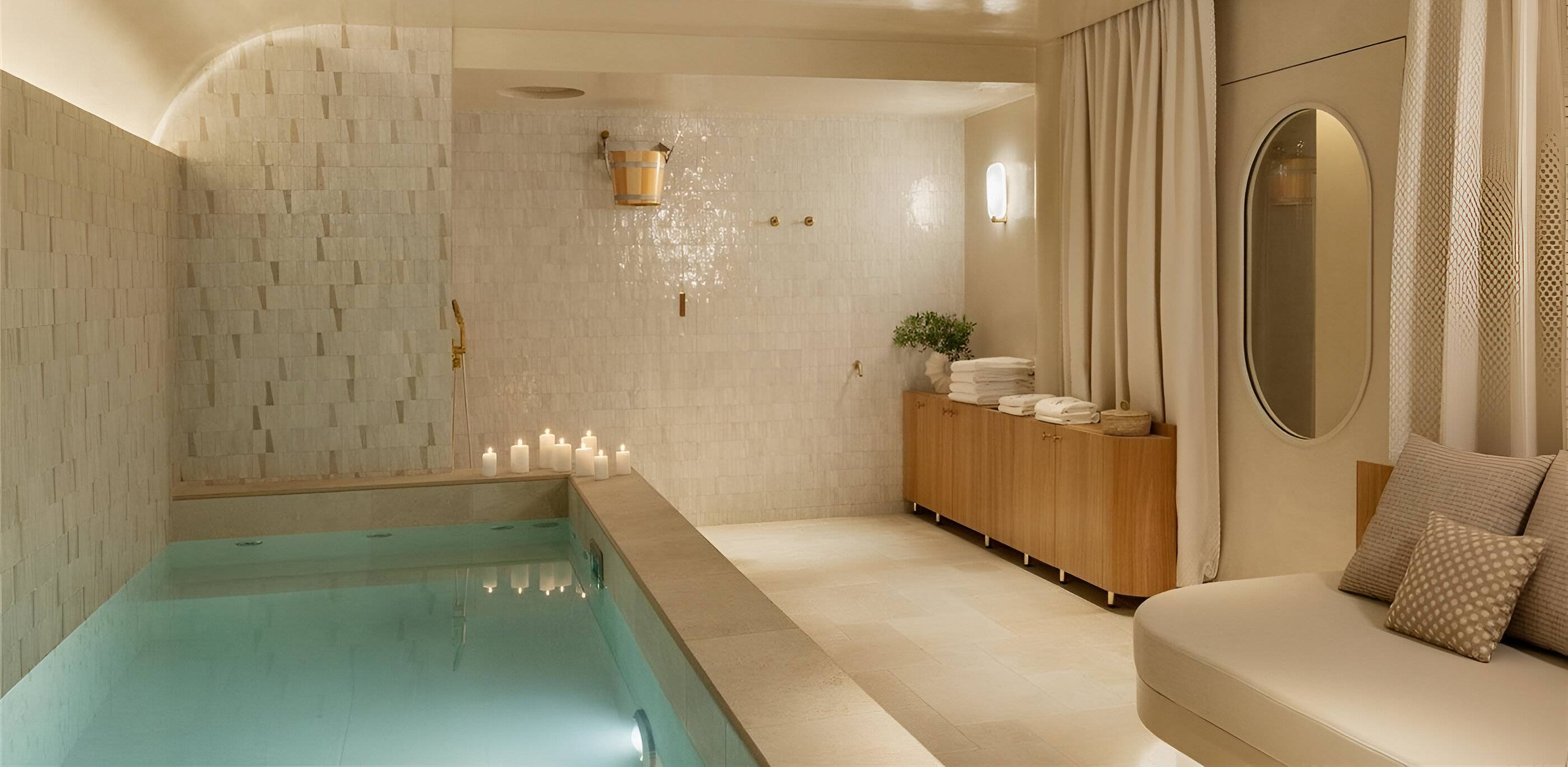 Private Sauna & Cold Bath