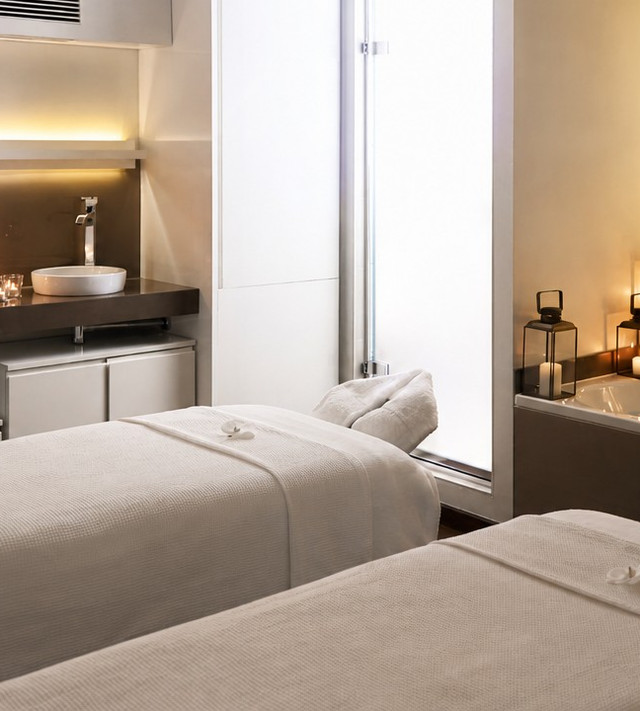 The Signature Beauty Treatment: Body & Face