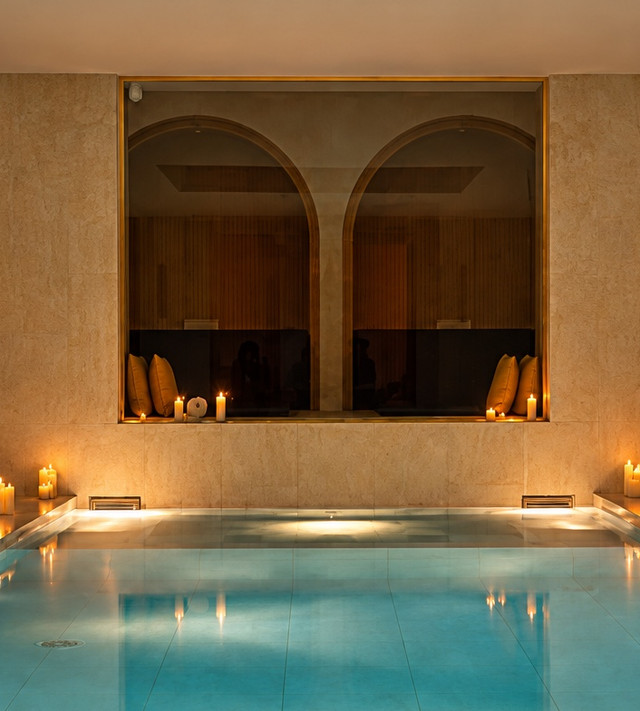 Candlelit Spa for Two & Champagne