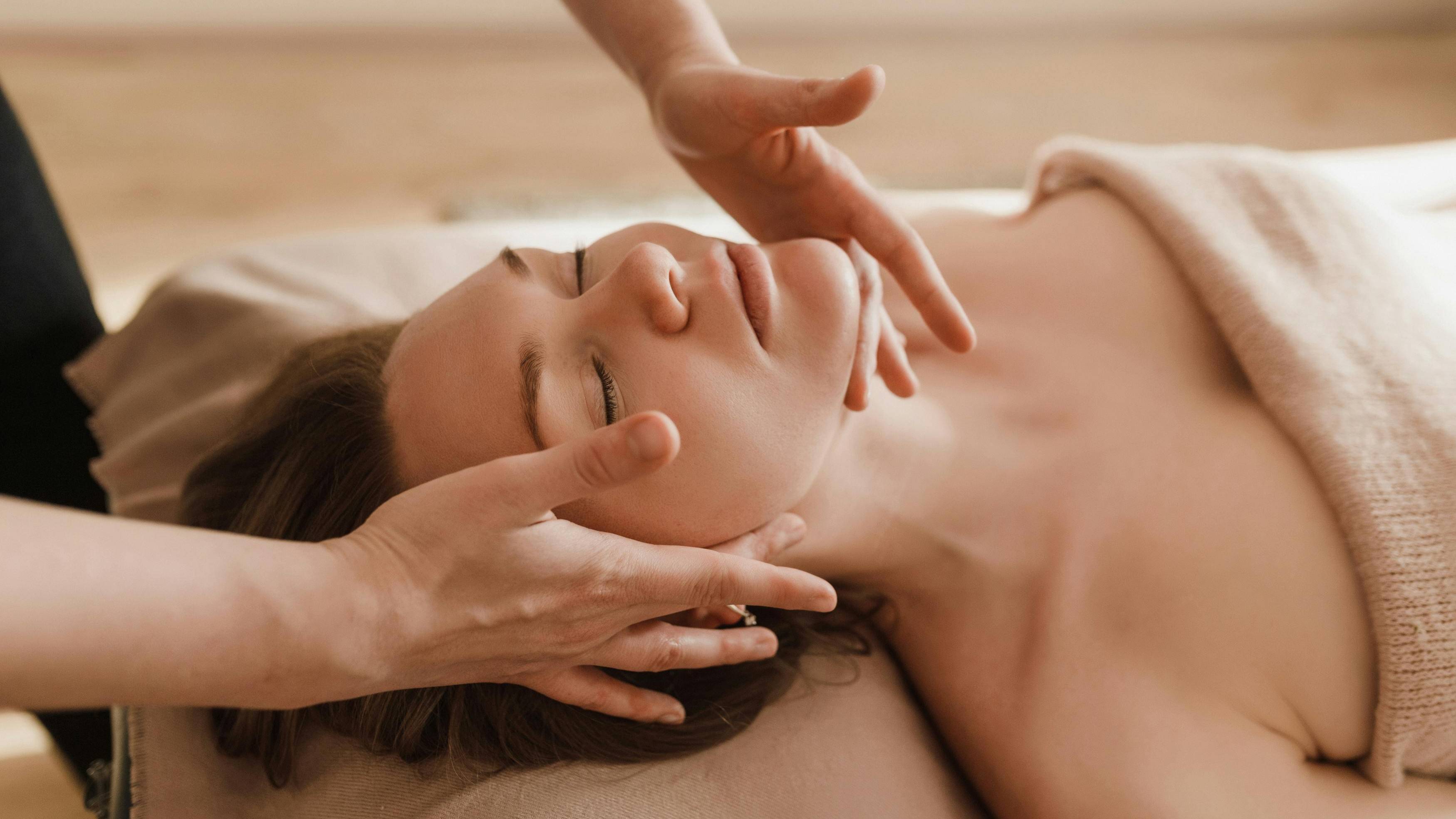 Mineral Ritual: Age-Defying Facial Treatment