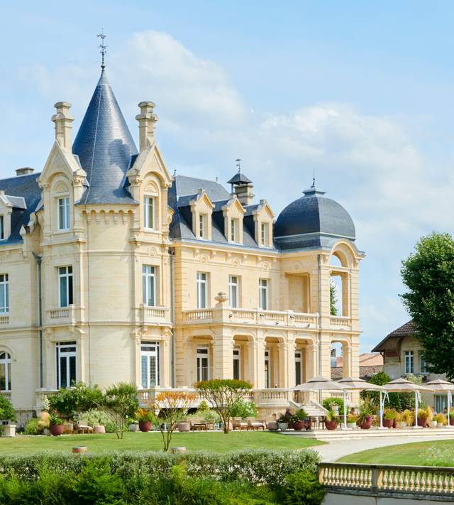 Château Hôtel Grand Barrail *****