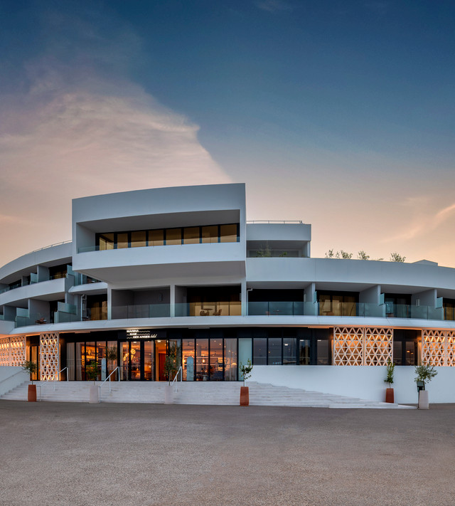 Marina Baie des Anges Hôtel ****