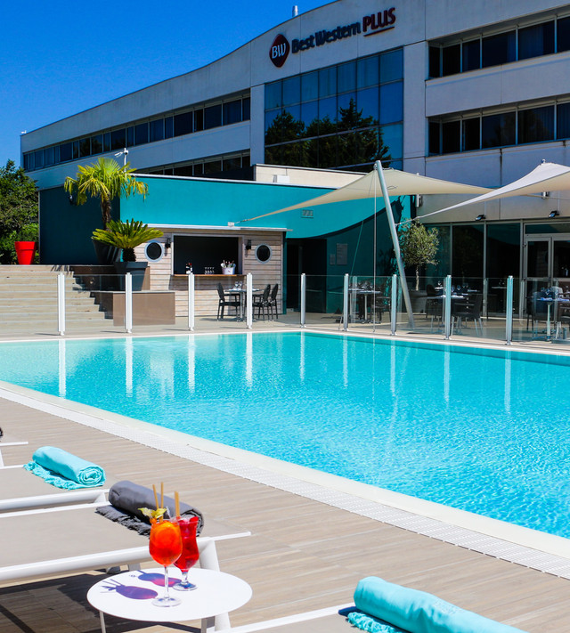 Brunch & Relaxation at Admiral