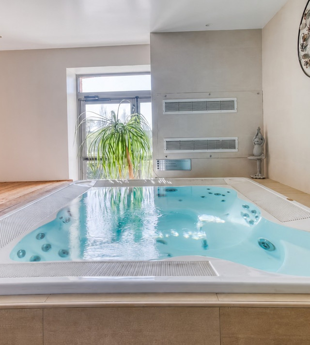 Spa, Massage & Breton Dining